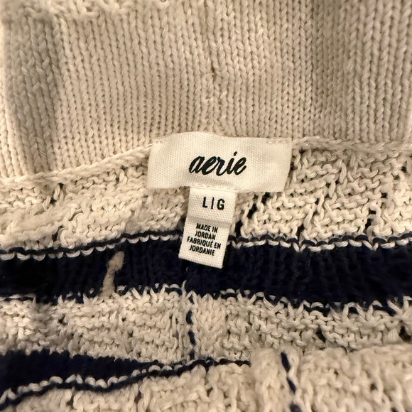 Aerie FREE WITH ANY BUNDLE Crochet Knit Navy and White Shorts - Picture 2 of 3